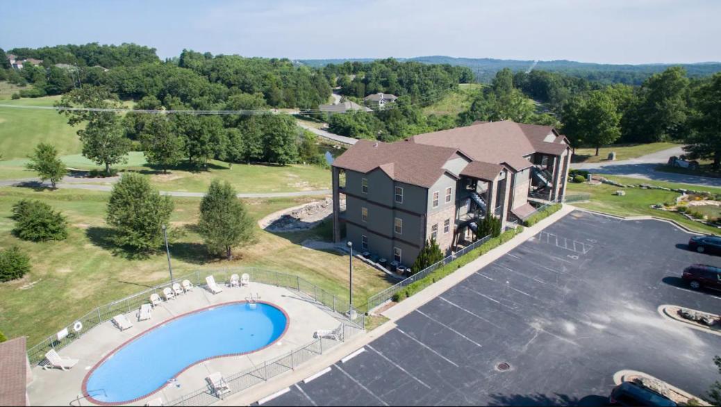 Couples Condo Retreat Overlooking Golf Course Branson West Exteriér fotografie
